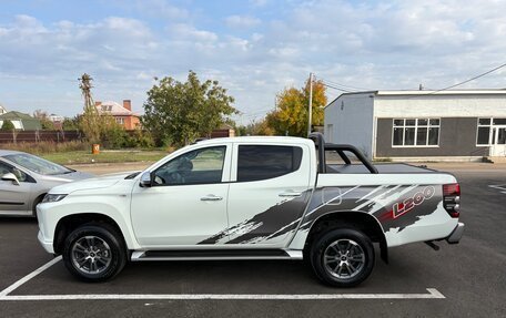 Mitsubishi L200 IV рестайлинг, 2022 год, 3 250 000 рублей, 4 фотография