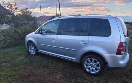 Volkswagen Touran III, 2008 год, 669 000 рублей, 5 фотография