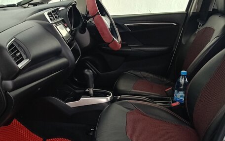 Honda Fit III, 2016 год, 1 200 000 рублей, 17 фотография