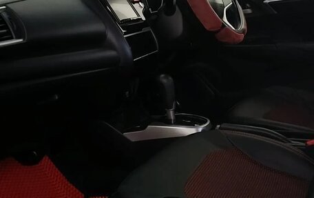 Honda Fit III, 2016 год, 1 200 000 рублей, 24 фотография