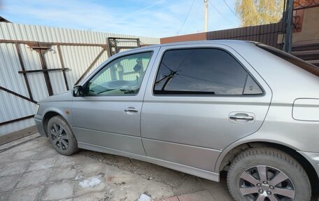 Toyota Vista V30, 2002 год, 520 000 рублей, 3 фотография