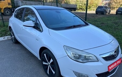 Opel Astra J, 2010 год, 650 000 рублей, 1 фотография