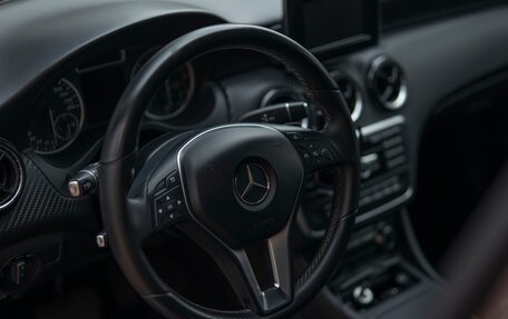 Mercedes-Benz GLA, 2014 год, 1 750 000 рублей, 14 фотография