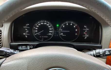 Toyota Land Cruiser 100 рестайлинг 2, 2006 год, 2 750 000 рублей, 4 фотография