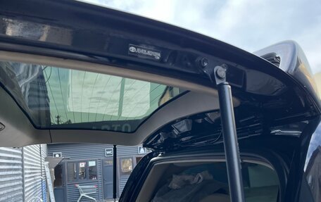 Toyota Land Cruiser 100 рестайлинг 2, 2006 год, 2 750 000 рублей, 15 фотография