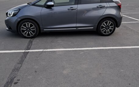 Honda Fit, 2020 год, 1 600 000 рублей, 5 фотография