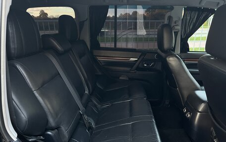 Mitsubishi Pajero IV, 2007 год, 1 550 000 рублей, 10 фотография