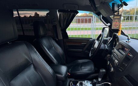 Mitsubishi Pajero IV, 2007 год, 1 550 000 рублей, 4 фотография
