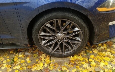 Ford Mustang VI рестайлинг, 2020 год, 3 300 000 рублей, 5 фотография