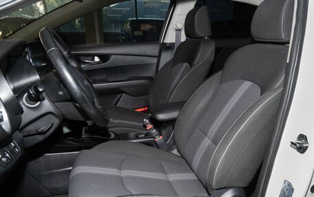 KIA Cerato IV, 2022 год, 1 680 000 рублей, 6 фотография