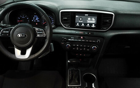 KIA Sportage IV рестайлинг, 2019 год, 2 010 000 рублей, 10 фотография