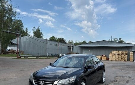 Honda Accord IX рестайлинг, 2013 год, 1 320 000 рублей, 2 фотография