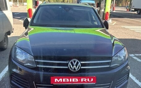 Volkswagen Touareg III, 2014 год, 2 950 000 рублей, 2 фотография