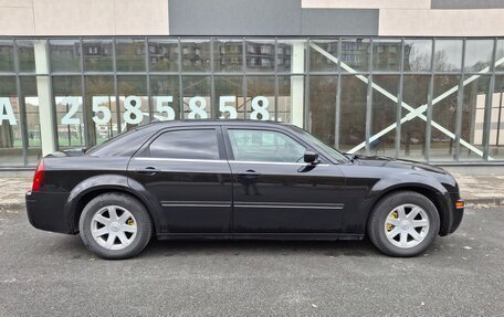 Chrysler 300C II, 2005 год, 5 фотография