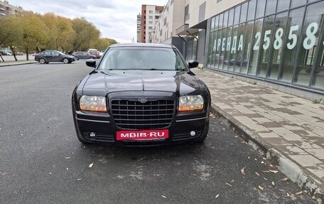 Chrysler 300C II, 2005 год, 3 фотография