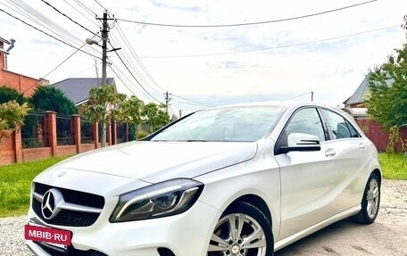 Mercedes-Benz A-Класс, 2016 год, 1 539 000 рублей, 2 фотография