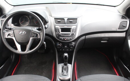 Hyundai Solaris II рестайлинг, 2015 год, 1 200 000 рублей, 8 фотография