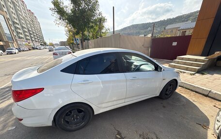 Hyundai Solaris II рестайлинг, 2013 год, 750 000 рублей, 4 фотография