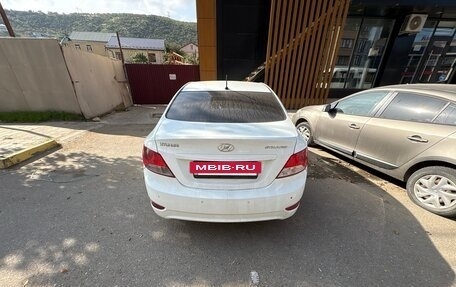 Hyundai Solaris II рестайлинг, 2013 год, 750 000 рублей, 3 фотография