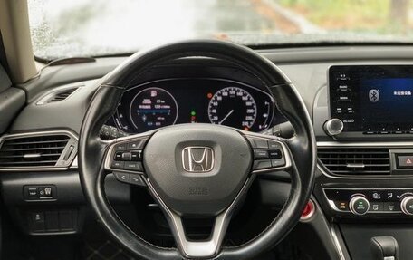 Honda Inspire, 2021 год, 1 590 000 рублей, 10 фотография