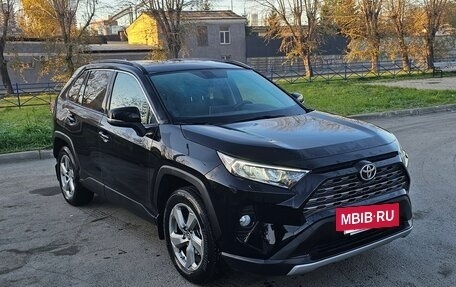 Toyota RAV4, 2021 год, 3 500 000 рублей, 4 фотография