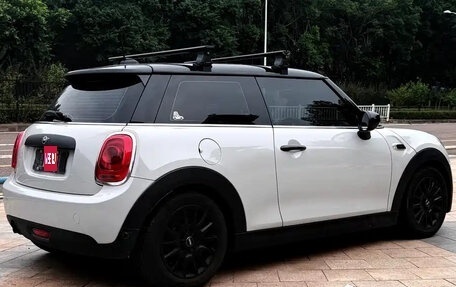 MINI Hatch, 2021 год, 1 350 000 рублей, 5 фотография