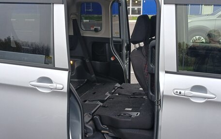 Toyota Roomy I, 2019 год, 920 000 рублей, 13 фотография