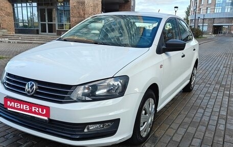 Volkswagen Polo VI (EU Market), 2017 год, 1 100 000 рублей, 3 фотография