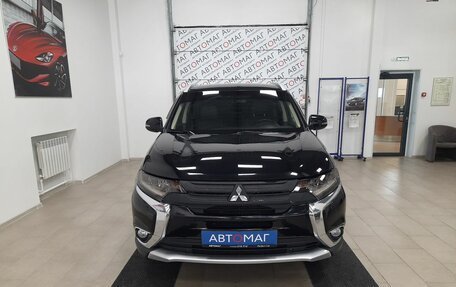 Mitsubishi Outlander III рестайлинг 3, 2015 год, 1 596 000 рублей, 2 фотография