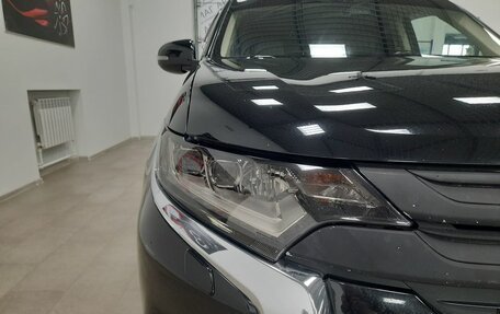 Mitsubishi Outlander III рестайлинг 3, 2015 год, 1 596 000 рублей, 9 фотография