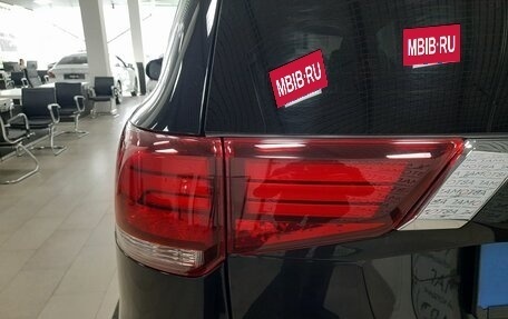 Mitsubishi Outlander III рестайлинг 3, 2015 год, 1 596 000 рублей, 11 фотография