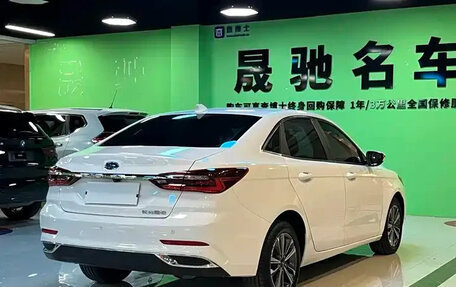 Ford Escort, 2021 год, 1 380 000 рублей, 2 фотография