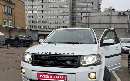 Land Rover Freelander II рестайлинг 2, 2014 год, 2 400 000 рублей, 2 фотография