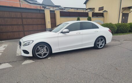 Mercedes-Benz C-Класс, 2016 год, 2 100 000 рублей, 3 фотография