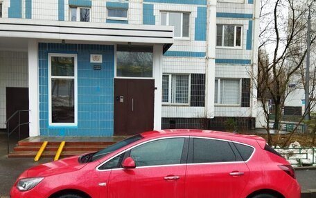 Opel Astra J, 2013 год, 790 000 рублей, 3 фотография