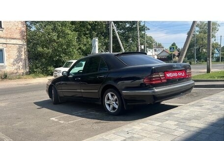 Mercedes-Benz E-Класс, 2001 год, 550 000 рублей, 3 фотография