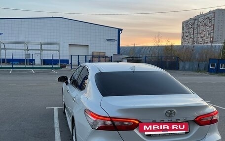 Toyota Camry, 2019 год, 3 200 000 рублей, 6 фотография