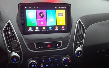 Hyundai ix35 I рестайлинг, 2012 год, 1 100 000 рублей, 16 фотография