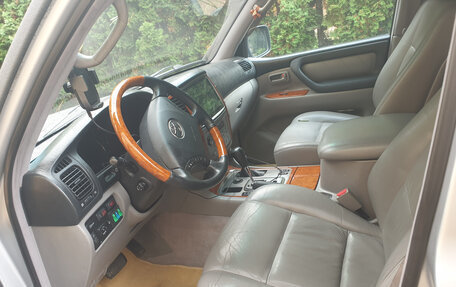 Toyota Land Cruiser 100 рестайлинг 2, 2007 год, 5 500 000 рублей, 5 фотография