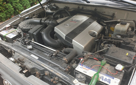 Toyota Land Cruiser 100 рестайлинг 2, 2007 год, 5 500 000 рублей, 17 фотография