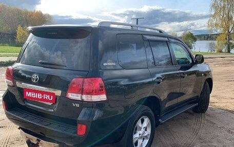 Toyota Land Cruiser 200, 2011 год, 3 200 000 рублей, 2 фотография