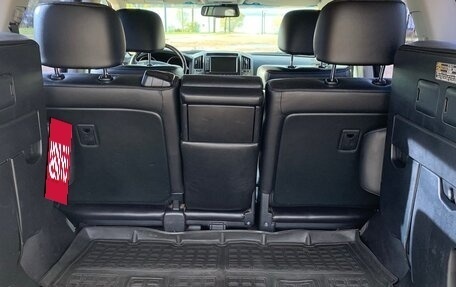 Toyota Land Cruiser 200, 2011 год, 3 200 000 рублей, 8 фотография