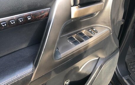 Toyota Land Cruiser 200, 2011 год, 3 200 000 рублей, 14 фотография