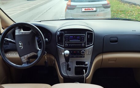 Hyundai H-1 II рестайлинг, 2019 год, 2 650 000 рублей, 9 фотография