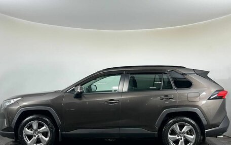 Toyota RAV4, 2020 год, 3 200 000 рублей, 8 фотография