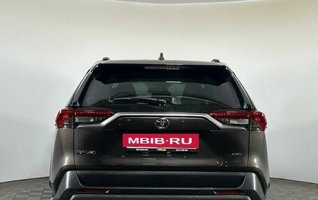 Toyota RAV4, 2020 год, 3 200 000 рублей, 6 фотография