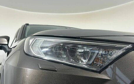 Toyota RAV4, 2020 год, 3 200 000 рублей, 21 фотография