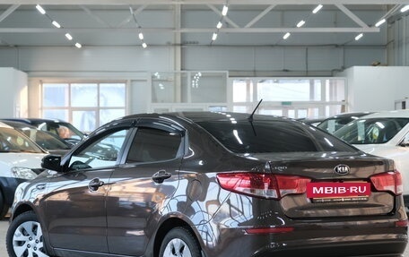 KIA Rio III рестайлинг, 2015 год, 1 059 000 рублей, 4 фотография
