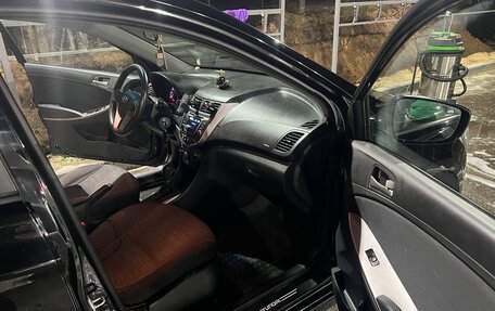 Hyundai Solaris II рестайлинг, 2015 год, 1 200 000 рублей, 8 фотография