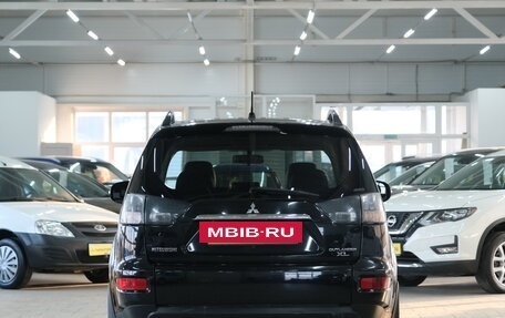 Mitsubishi Outlander III рестайлинг 3, 2011 год, 1 499 000 рублей, 5 фотография